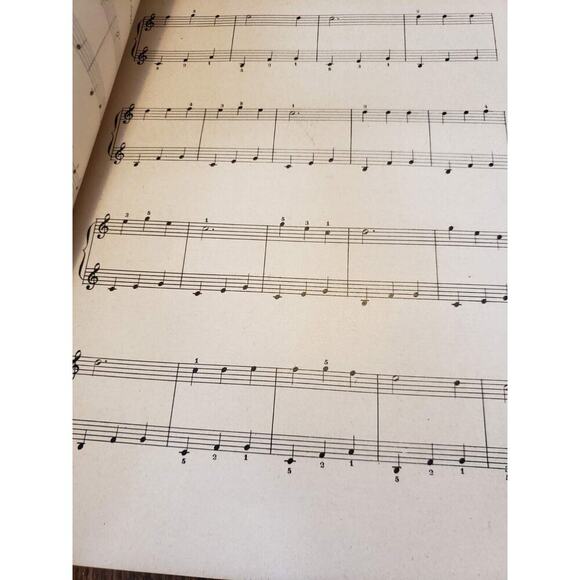 Scholar's Delight Collection of Easy Pieces for Piano Morris Music Publishing - Picture 5 of 5